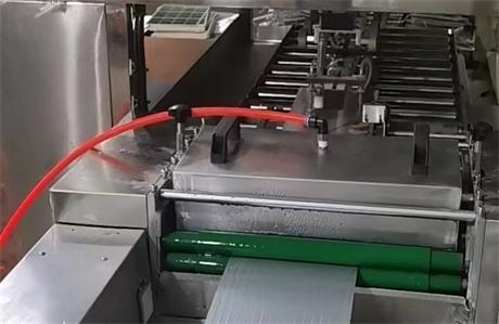 Automatic v-cutter